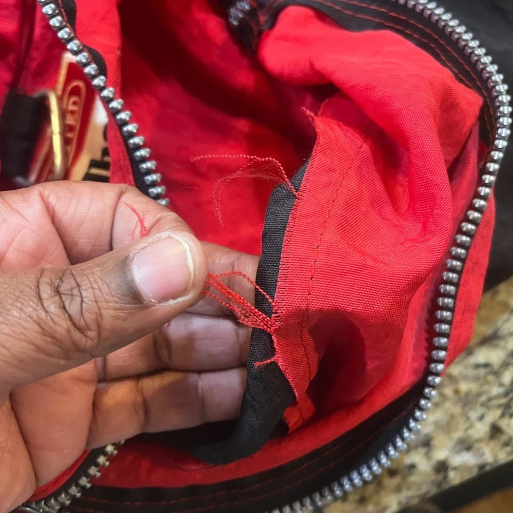 Vintage Marlboro Unlimited Duffel Bag Red Black 90s Gear Travel Gym Bag Large